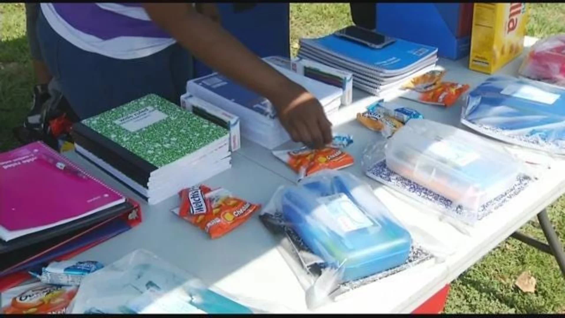 Crotona Park plays host to back-to-school barbecue