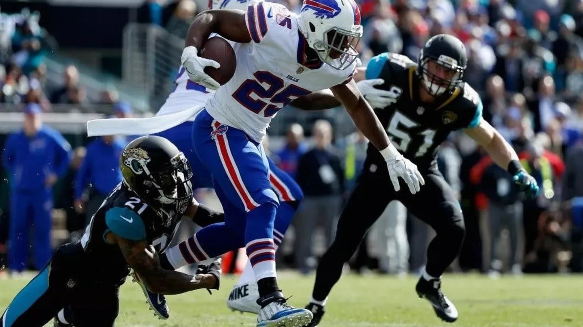 Lawyer: NFL star LeSean McCoy orchestrated assault of woman