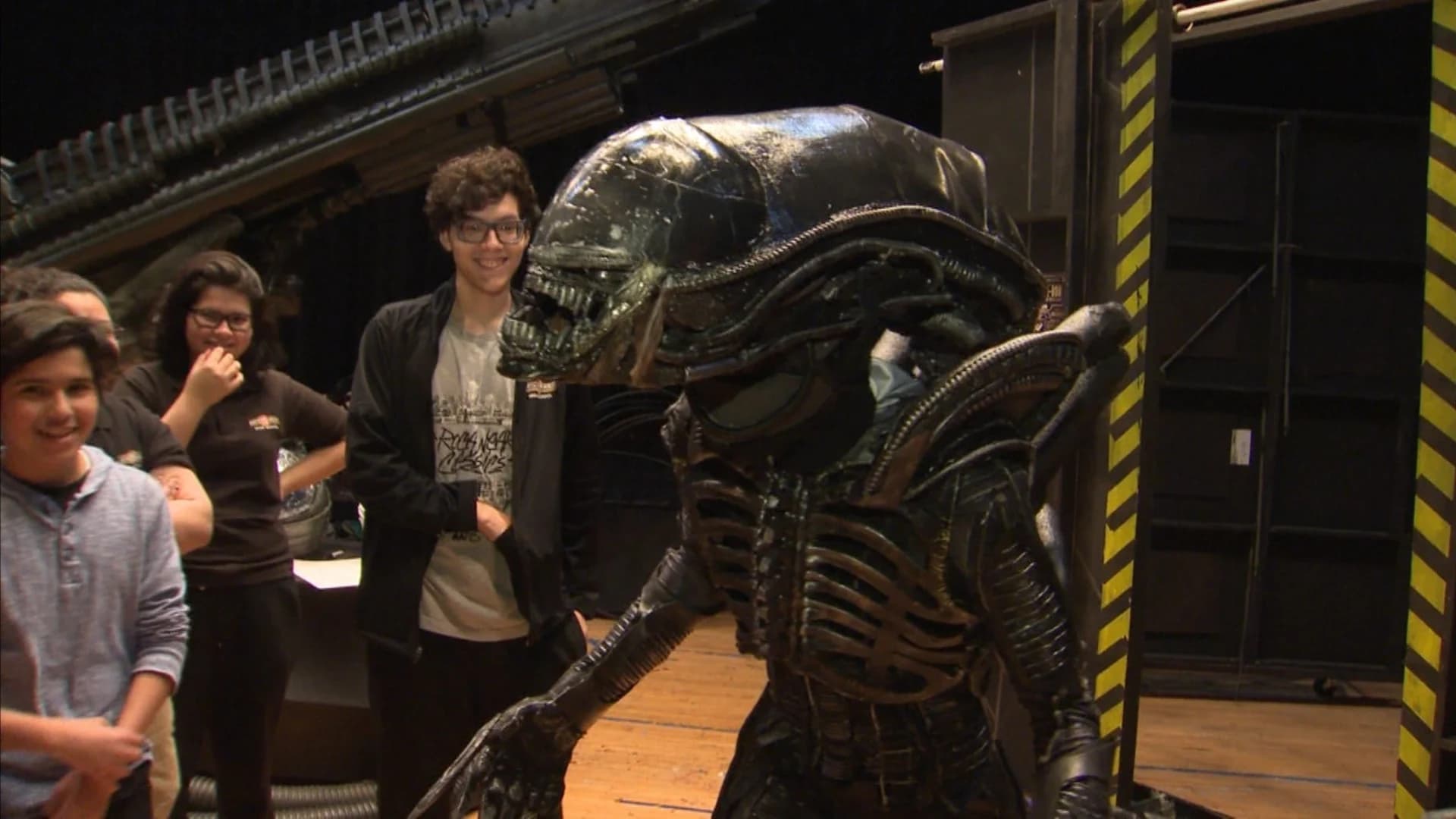 ‘Alien’ stage adaptation goes viral, HS adds more performances