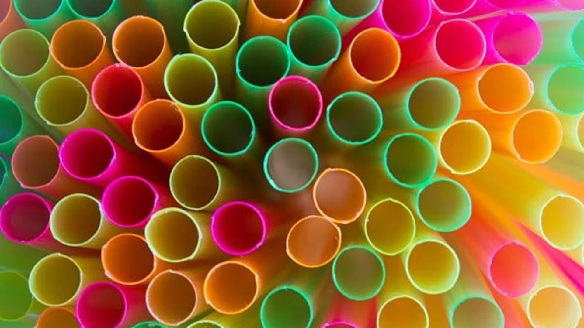#N12BX: Plastic straw ban