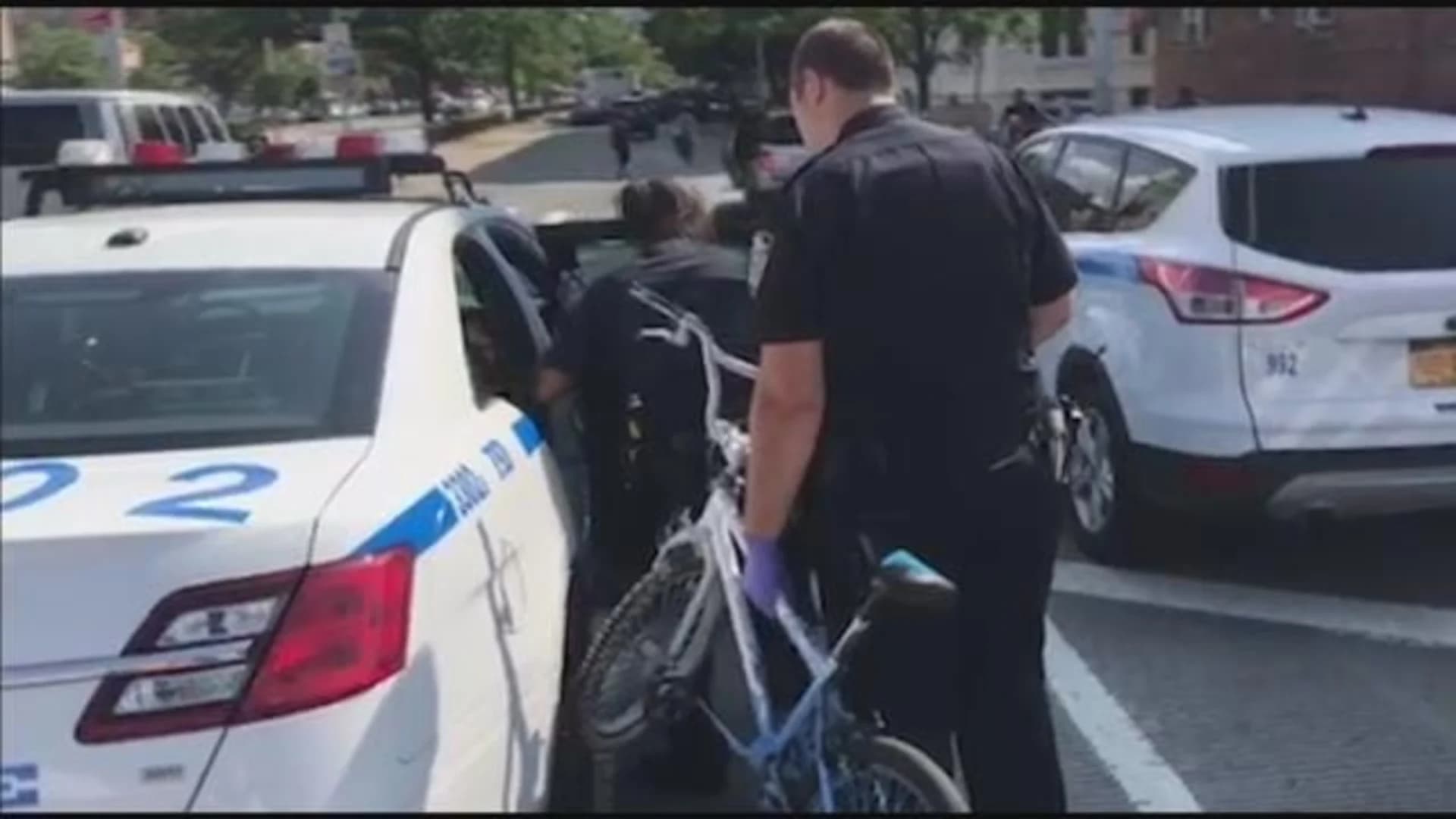 Police: Cyclist struck by MTA bus in Grand Concourse