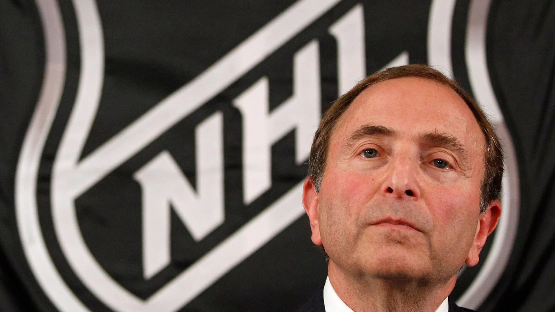 NHL players stay with CBA, labor peace set to at least 2022