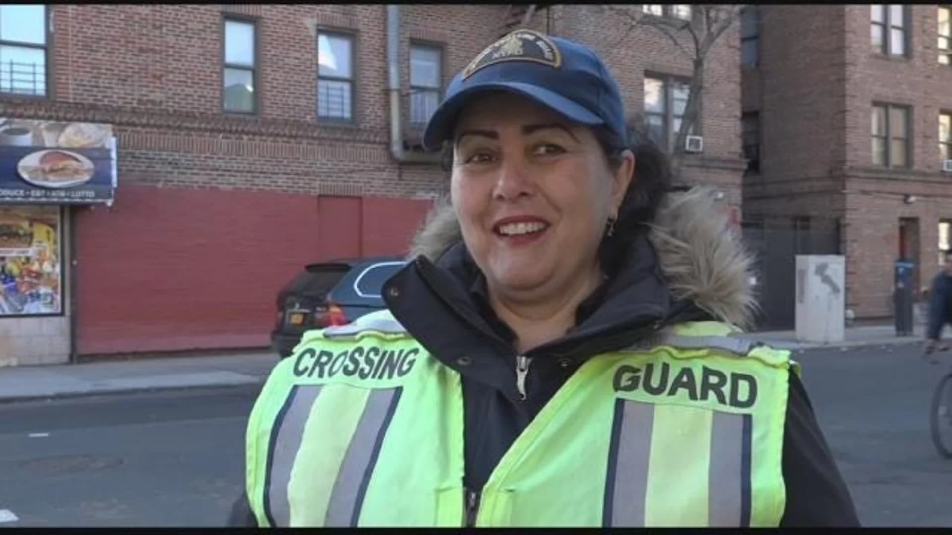Bronx crossing guard prepares to leave post of 30 years