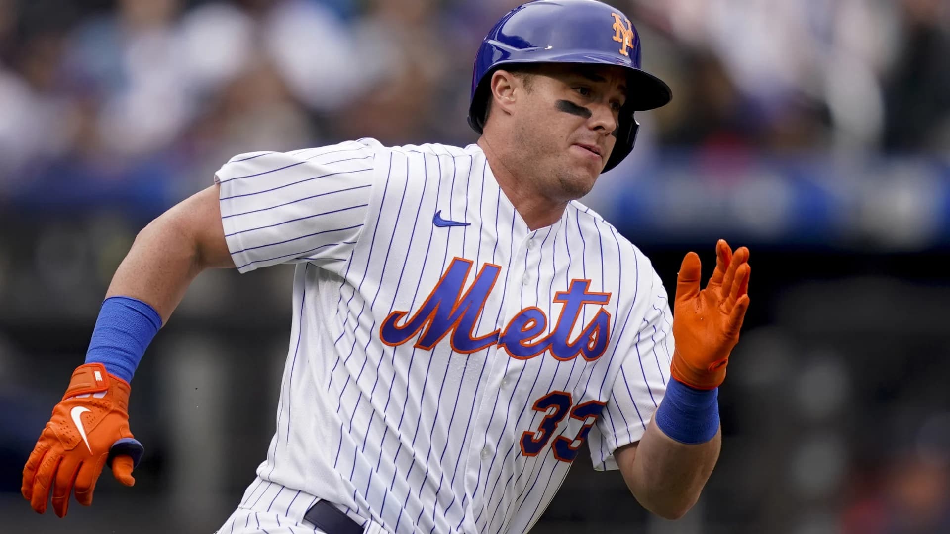 Orioles get McCann, cash from Mets for player to be named