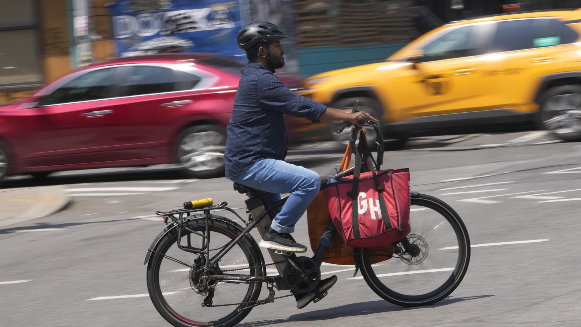 After fire kills 3, NYC officials say retailers, delivery apps must do more to ensure e-bike safety