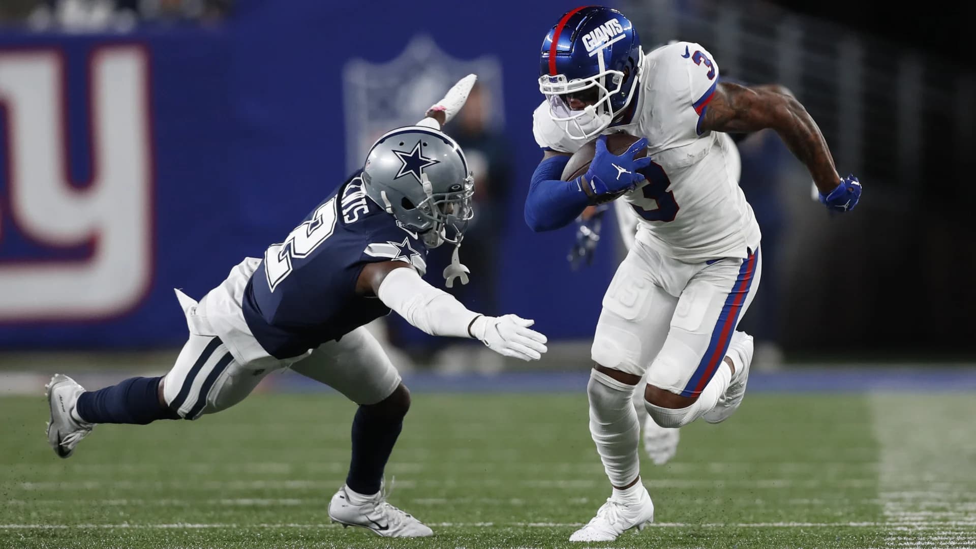 AP source: Giants, WR Sterling Shepard agree on 1-year deal