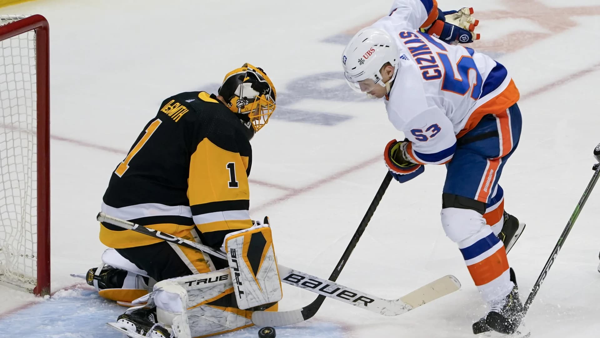 Isles-Penguins playoff schedule announced; ticket sales still to come