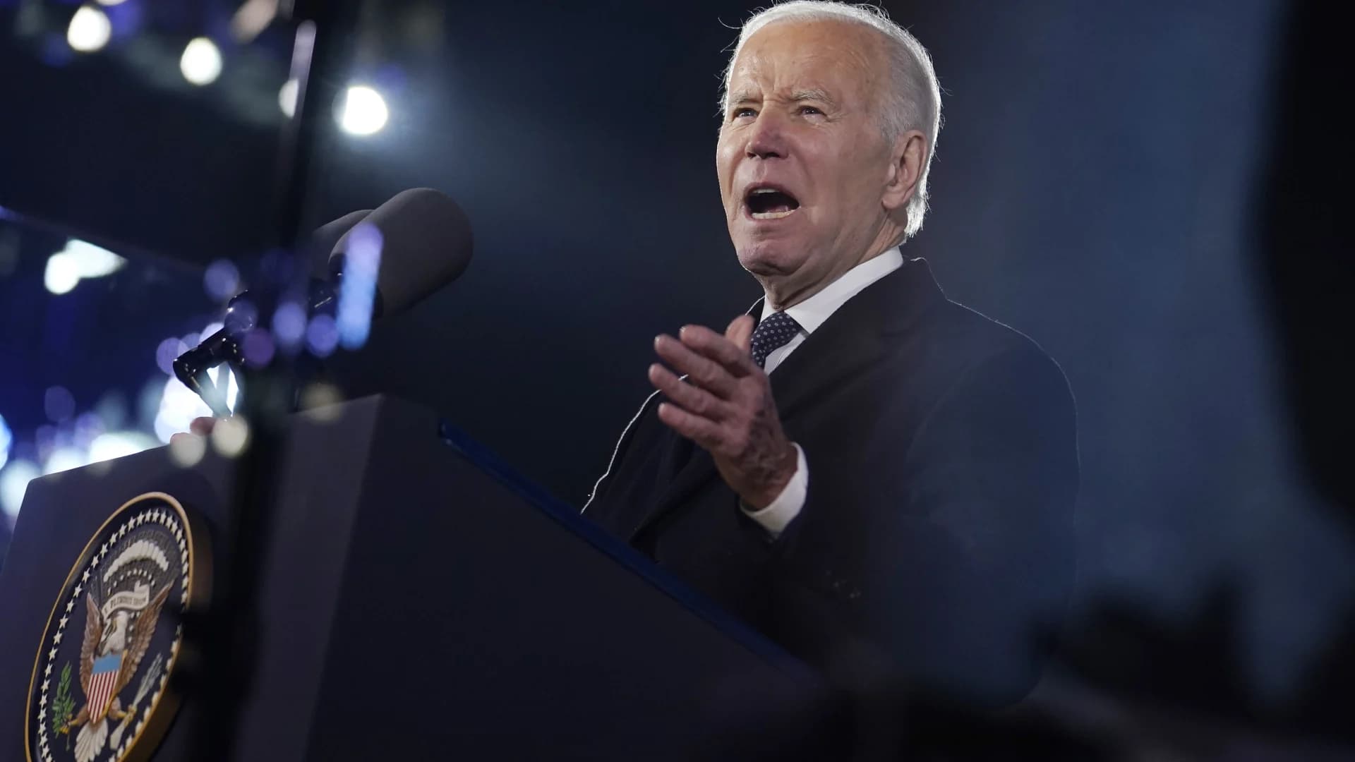 The AP Interview: Biden ready to run, US first lady says 