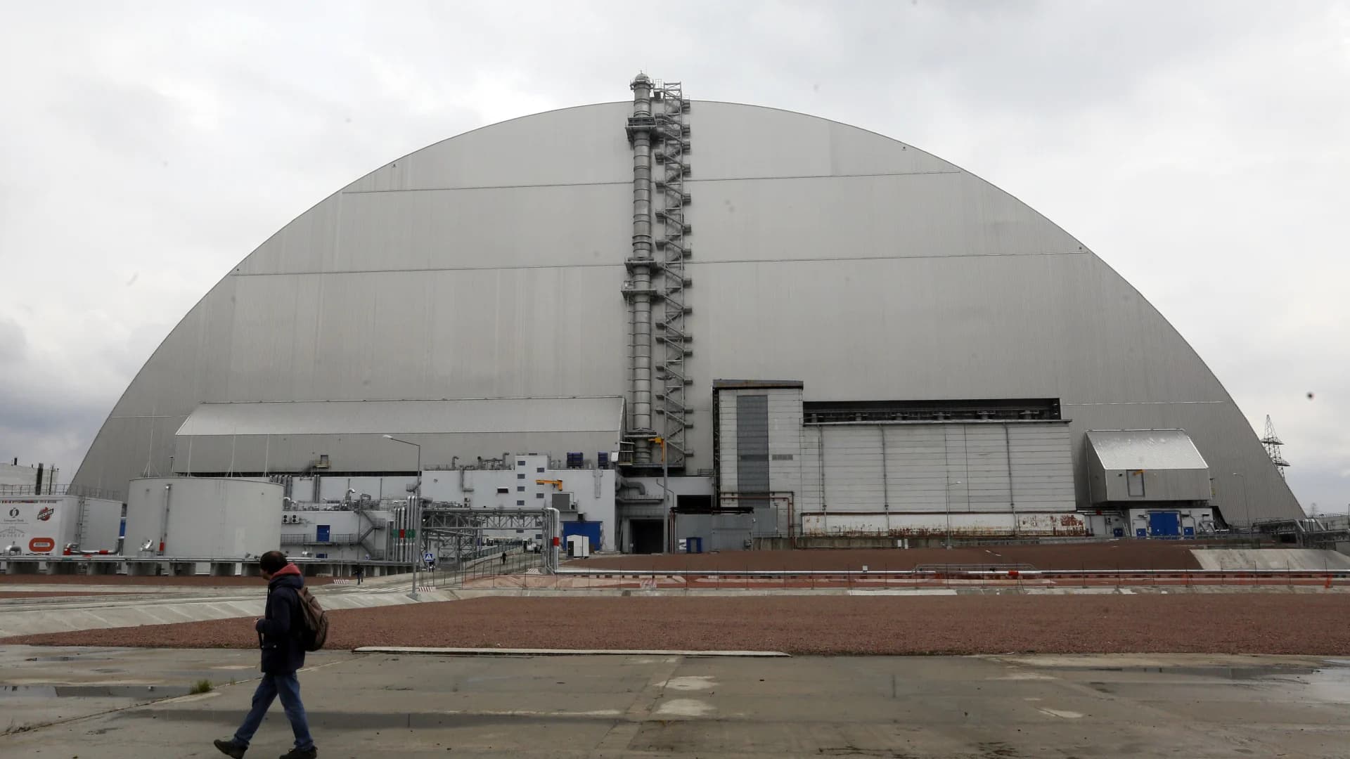 EXPLAINER: What's behind latest scare at Chernobyl plant?