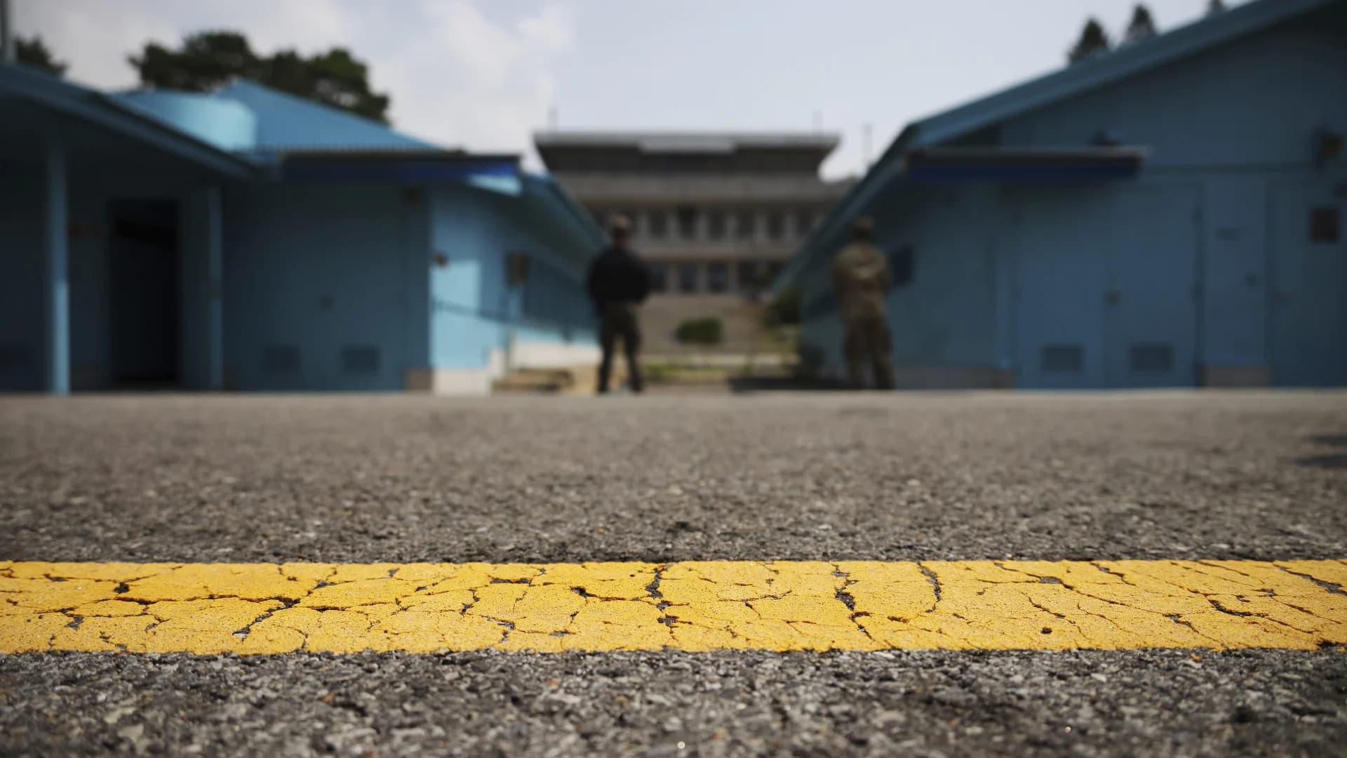 US soldier facing military disciplinary actions flees to North Korea while touring a border village