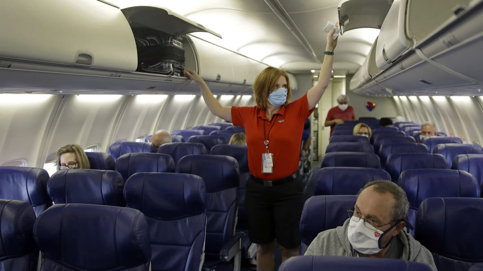 US doubles the fine for people who break mask rule on planes