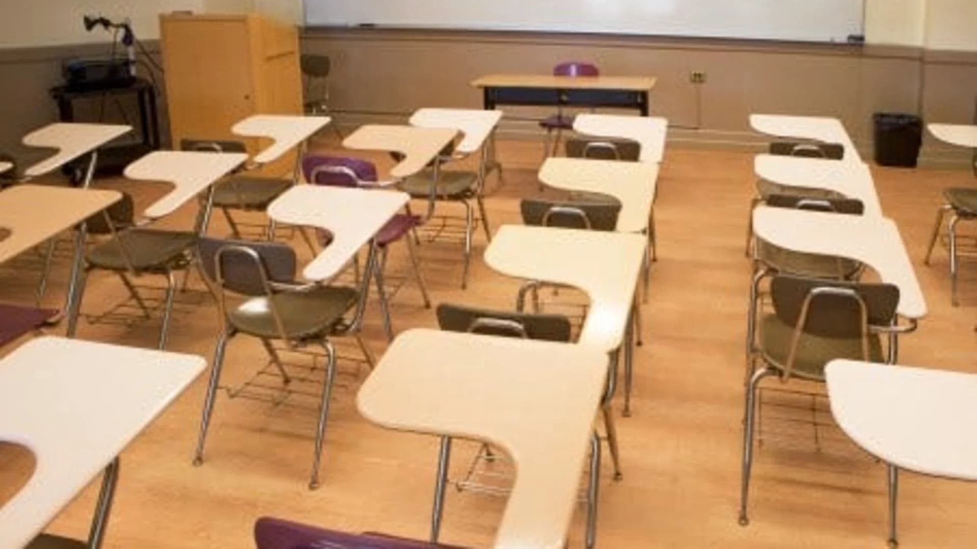 Sub teacher accused of removing hijab from student